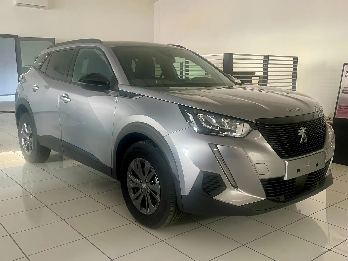 Peugeot 2008 1.2 puretech Active Pack s Grigio - 1