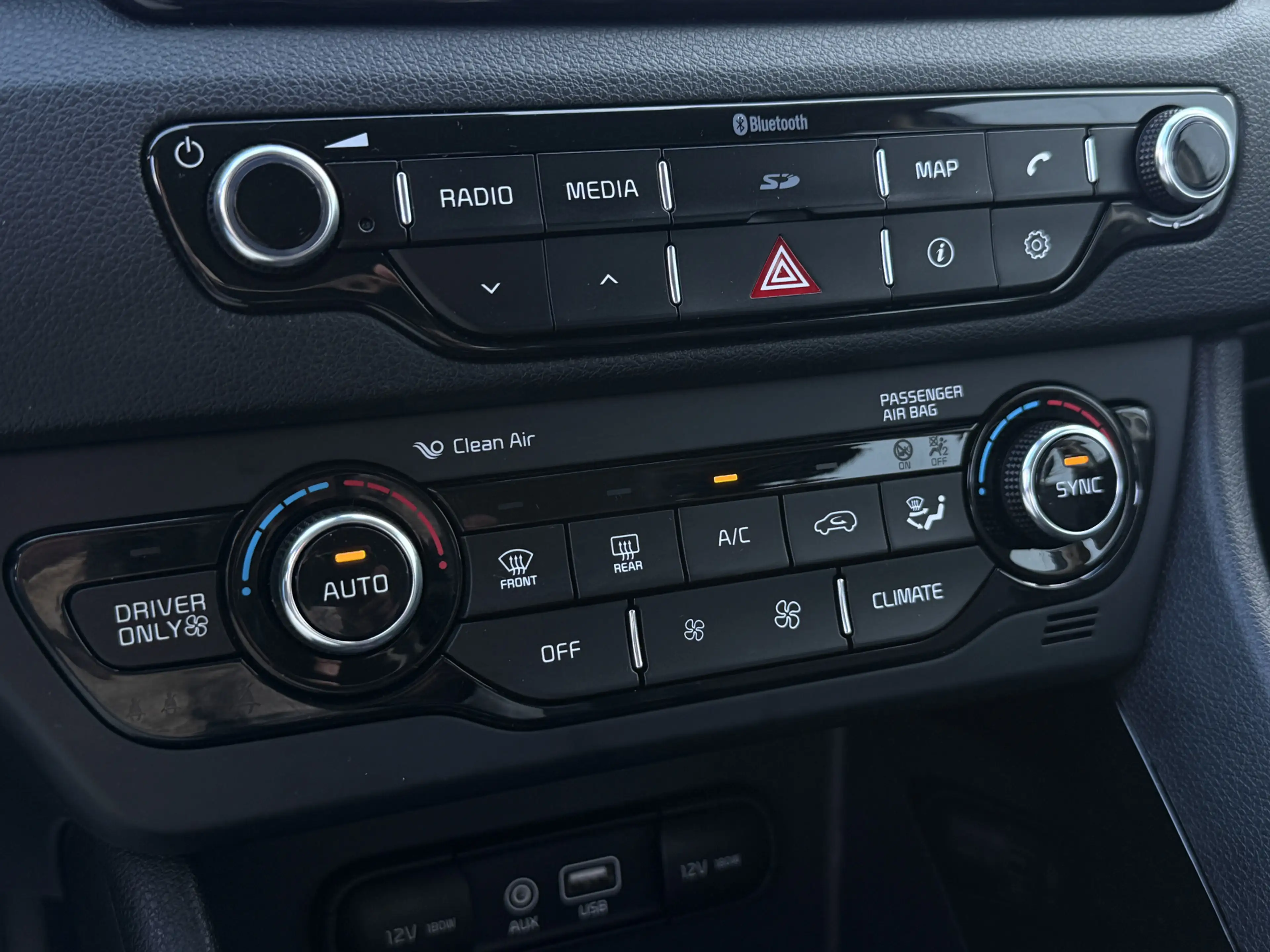 Kia Niro 1.6 GDi Hybrid DynamicLine Carplay/Navi/Climate. — photo 13