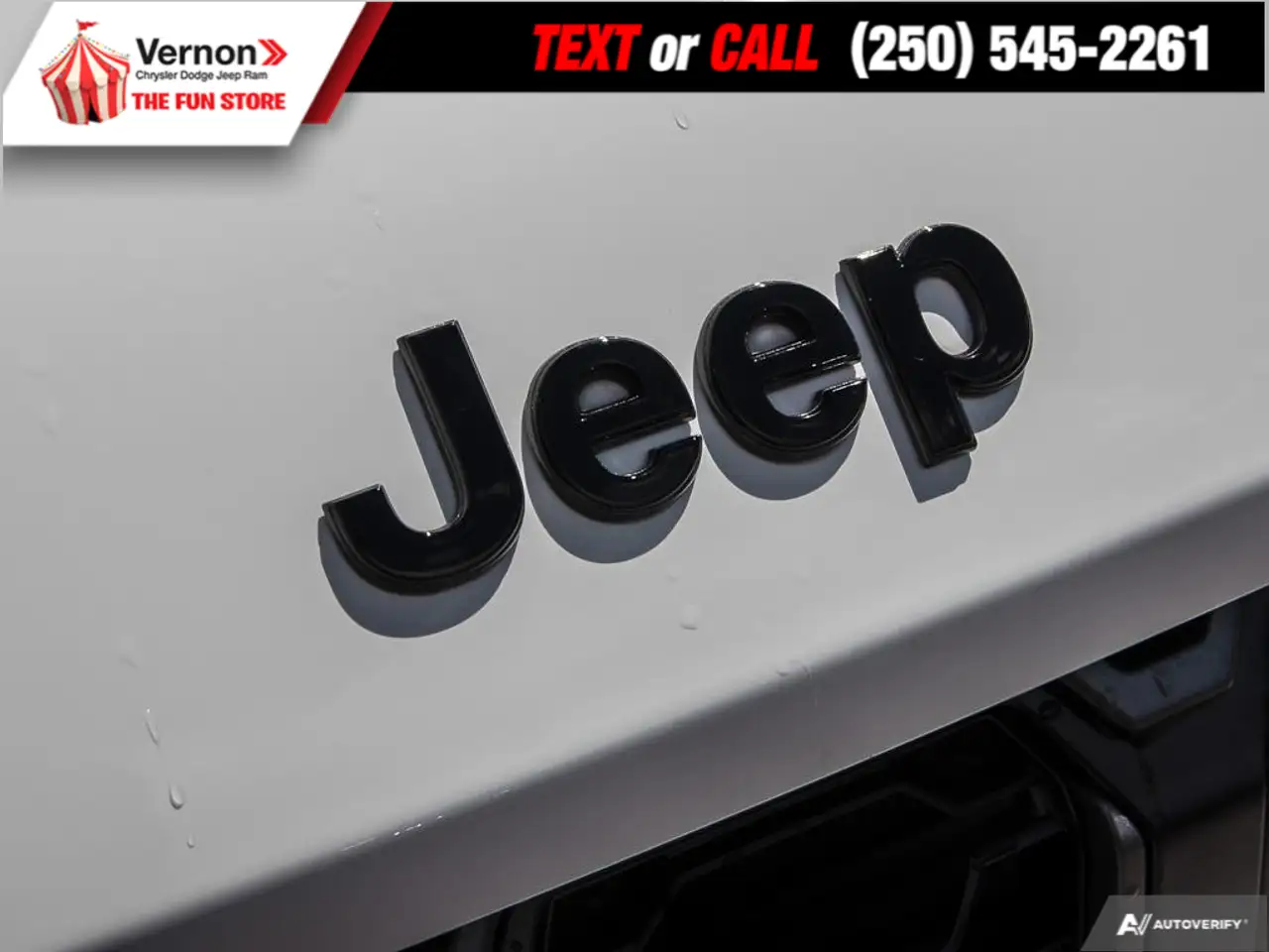 Jeep Grand Cherokee photo Jeep Grand Cherokee
