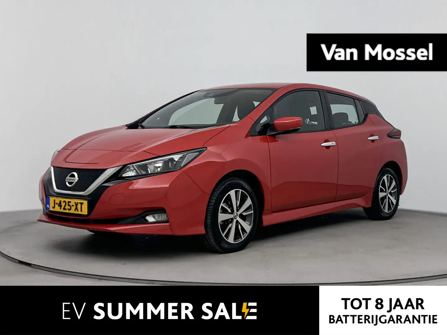 Nissan Leaf Acenta 40 kWh 150PK | Navigatie | Achteruitrijcame Rood - 1