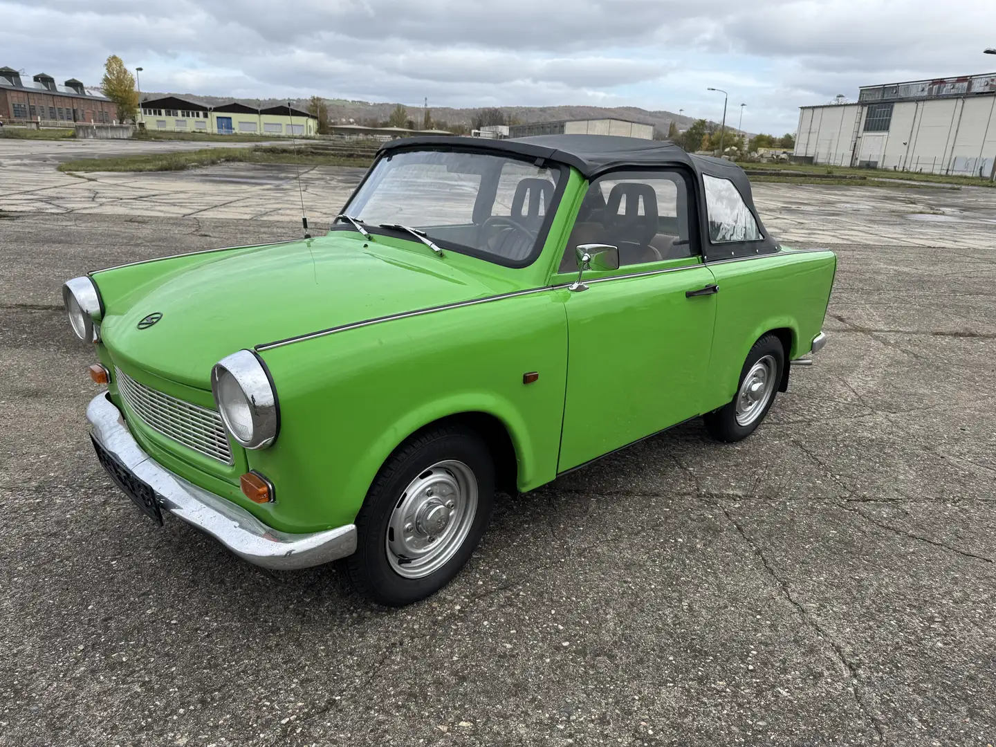 Trabant P601 Ostermann Cabrio Deluxe Restauriert Grün - 1