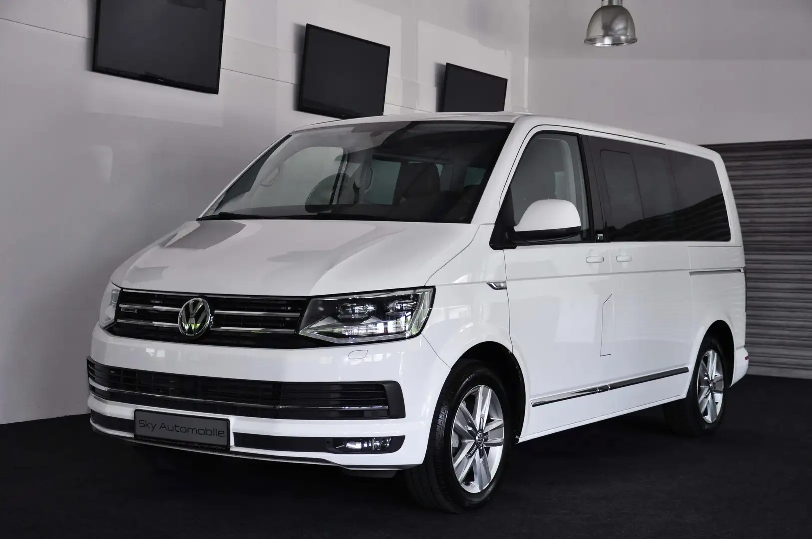 Volkswagen T6.1 Multivan ! Generation Six ! 4Motion (Allrad) ! 1. Hand ! Blanc - 1