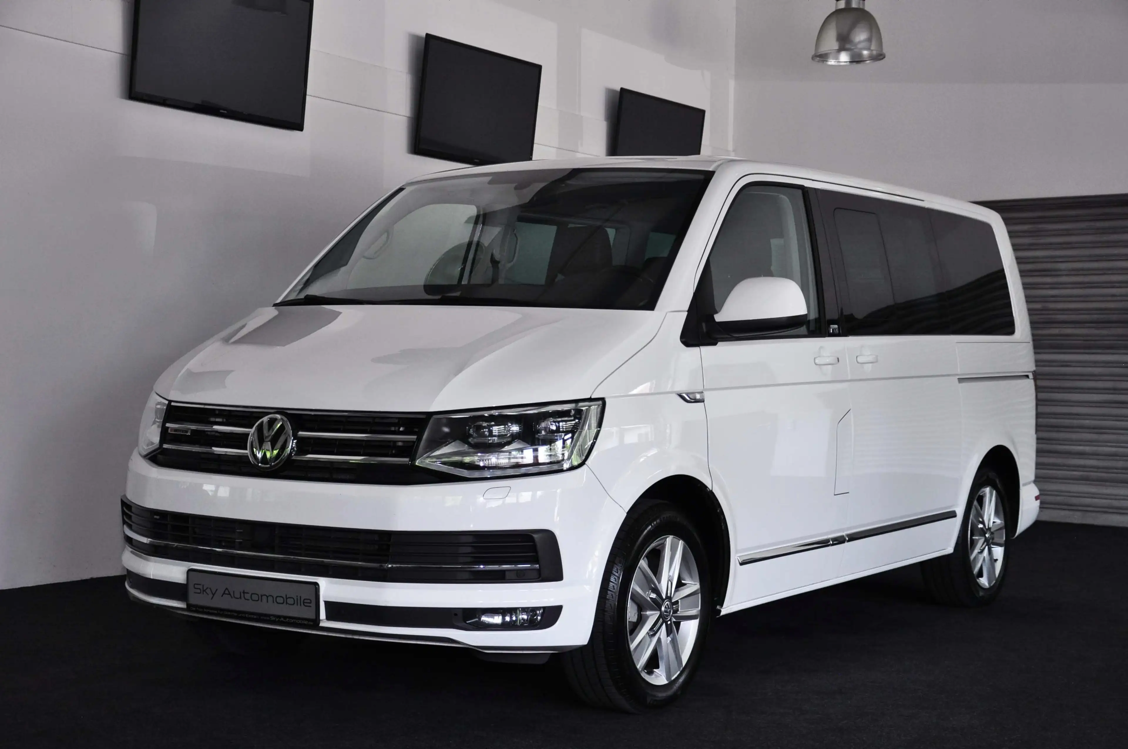 Volkswagen T6.1 Multivan ! Generation Six ! 4Motion (Allrad) ! 1. Hand !
