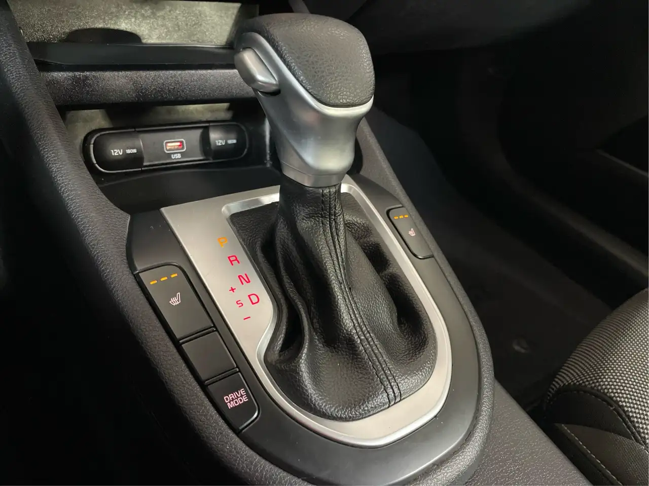 Kia Forte снимка Kia Forte