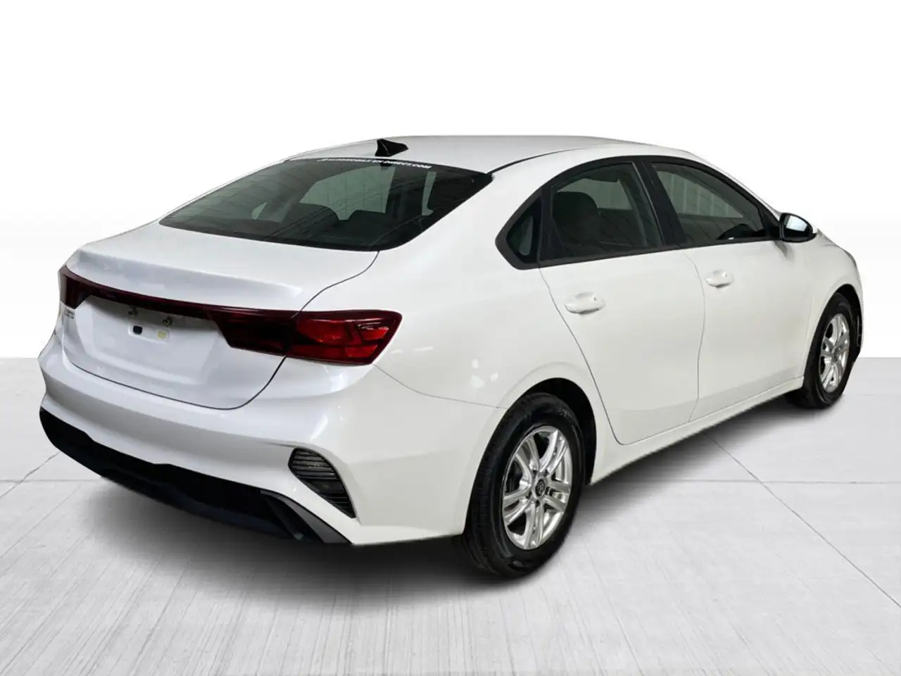 Kia Forte снимка Kia Forte