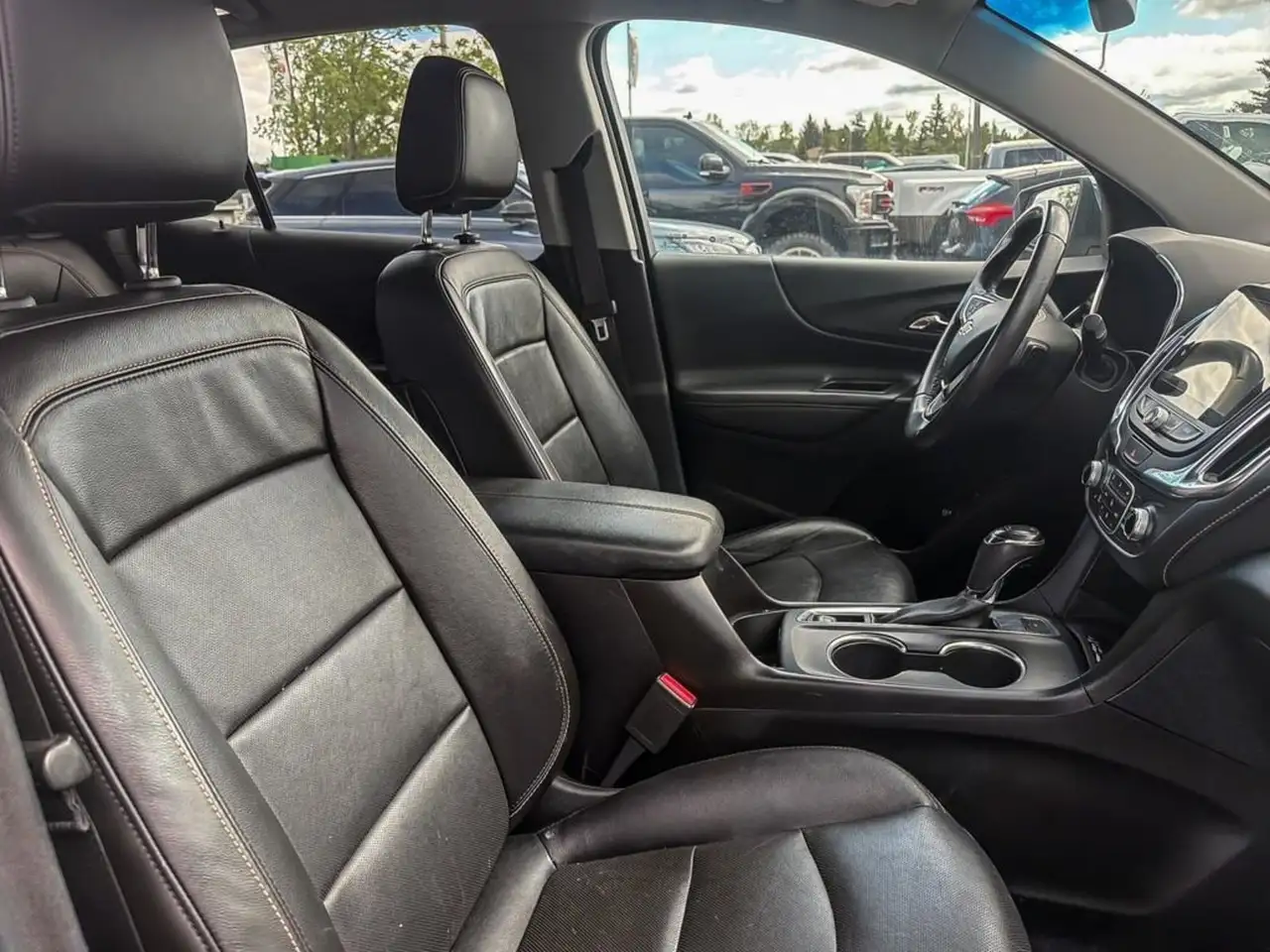 Chevrolet Equinox снимка Chevrolet Equinox