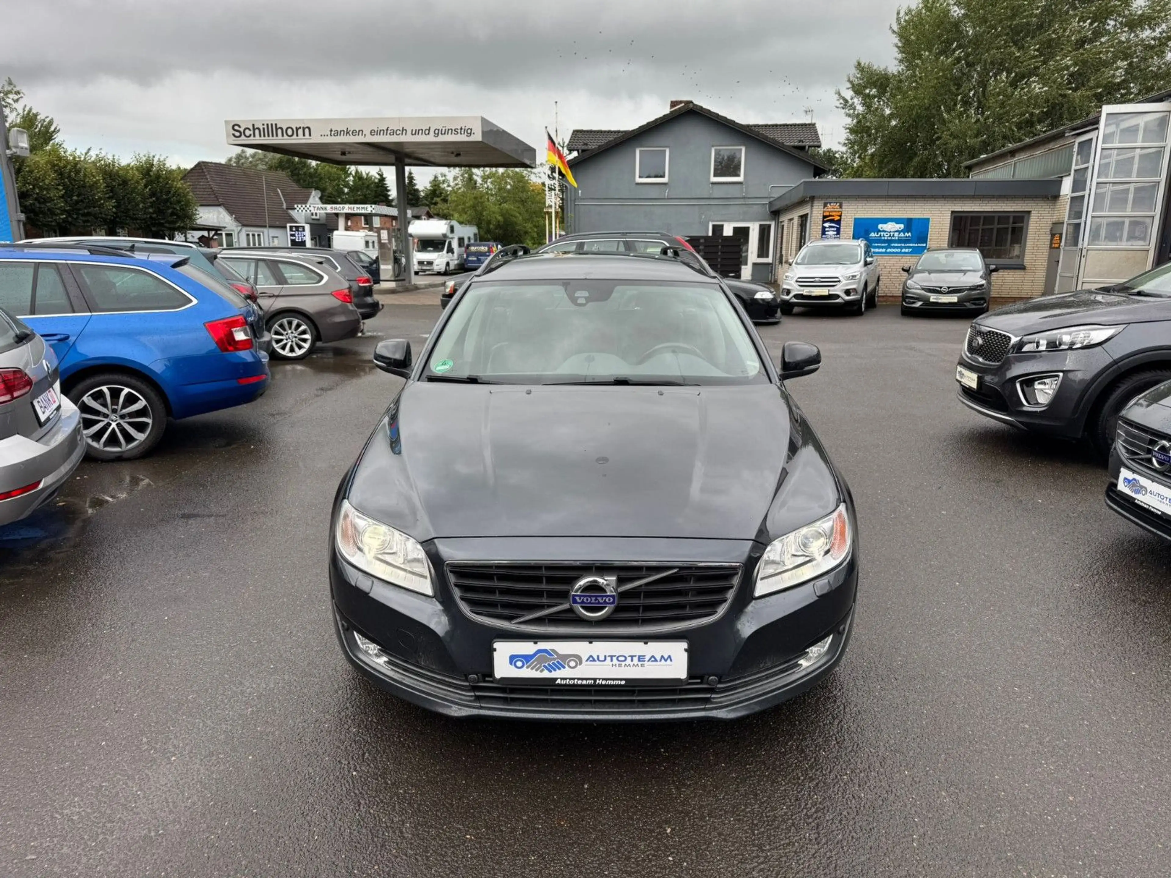 Volvo V70 Kombi Linje Svart AUTOMATIK/AHK/KLIMA/LEDER — photo 2