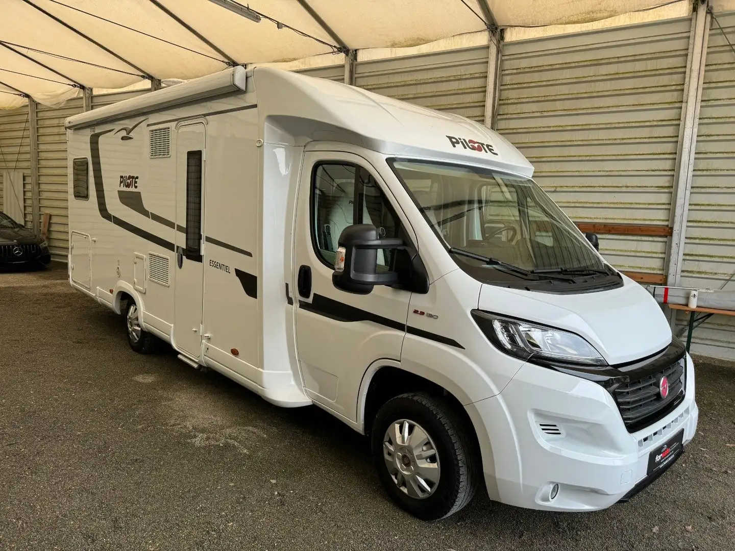 Pilote P740 GJ ESSENTIEL, TOP ZUSTAND Weiß - 2