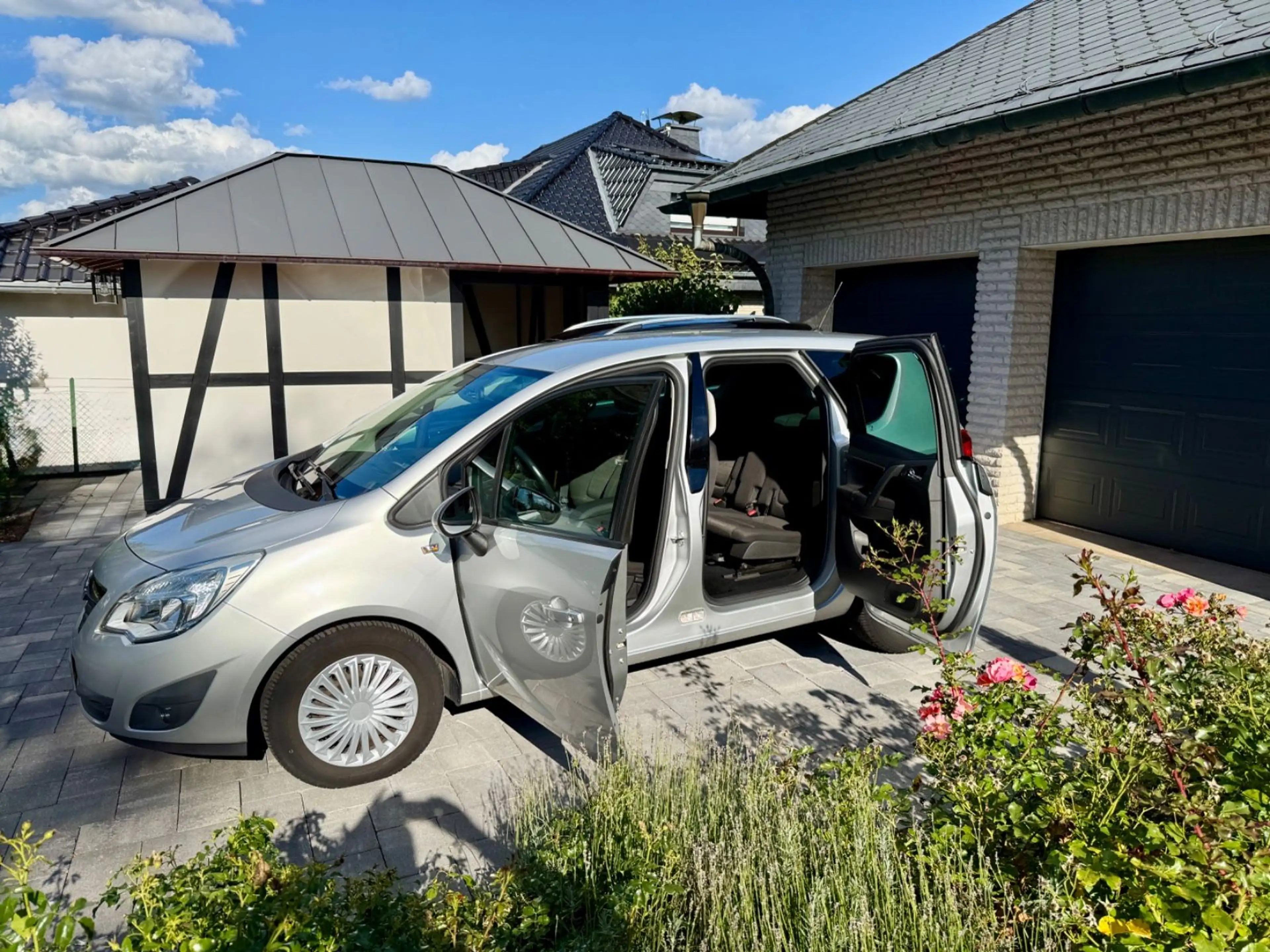Opel Meriva B Design Edition erst.47.000 Km Sitzh. — photo 12