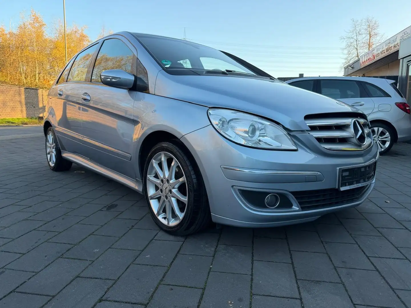 Mercedes-Benz B 150 (245.231) AUTOMATIK KLIMA Blau - 1