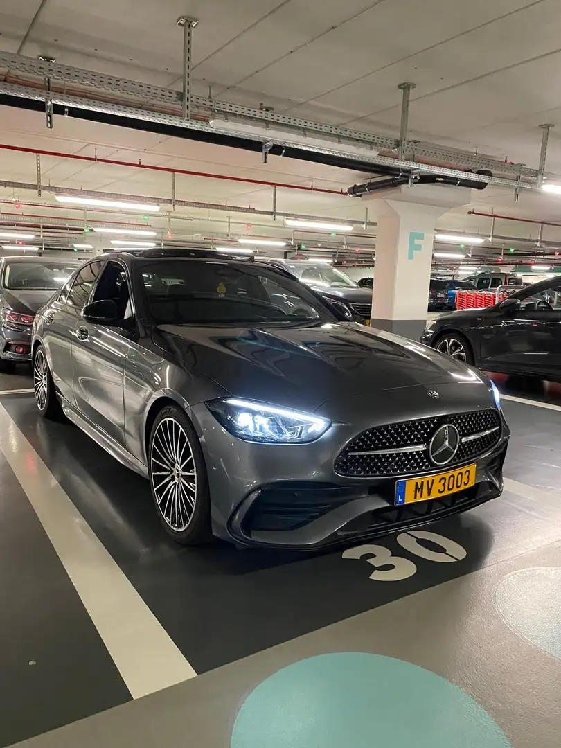 Mercedes-Benz C 180 9G-TRONIC AMG Line Gris - 1