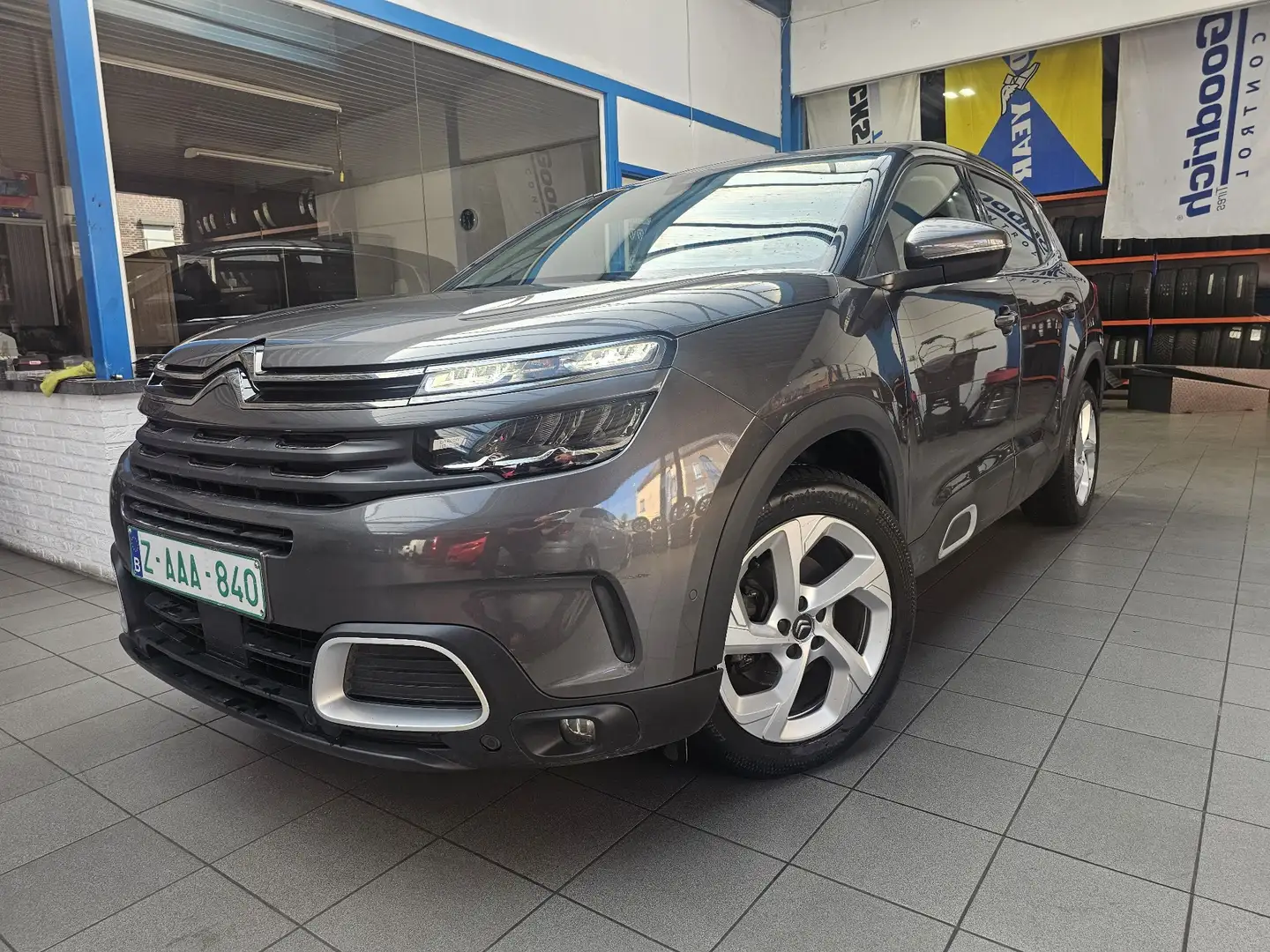 Citroen C5 Aircross C5 Aircross 1.5 BlueHDi Business GPS S Grijs - 1