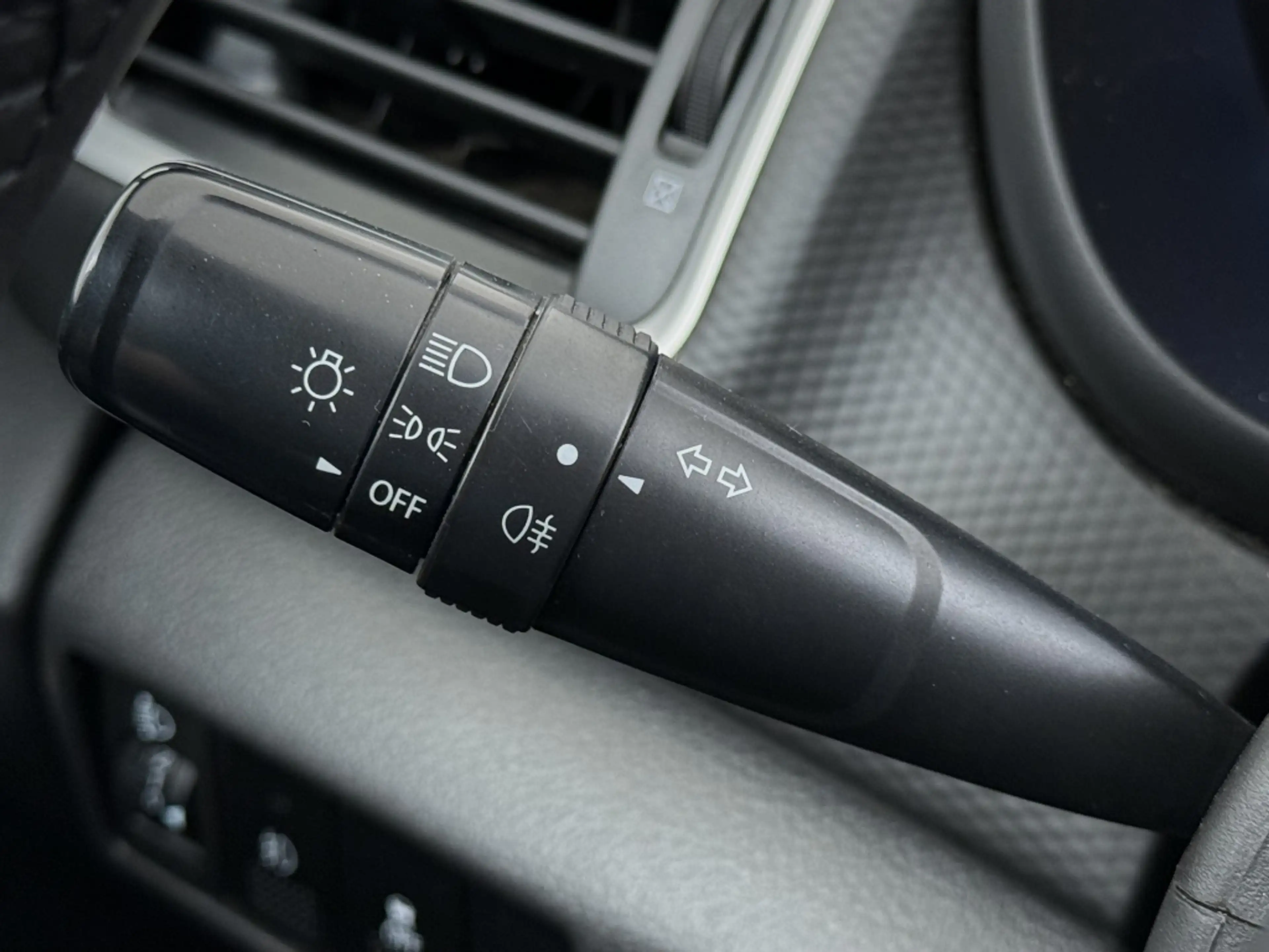 Suzuki SX4 S-Cross 1.6 Exclusive — photo 20