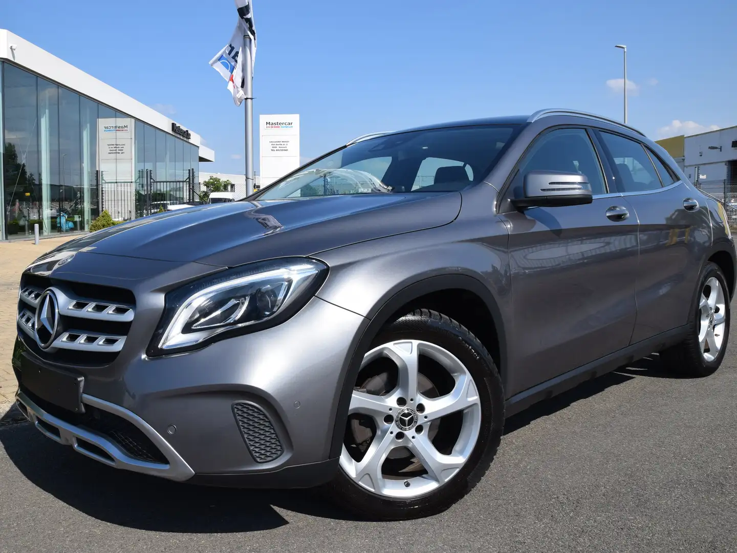 Mercedes-Benz GLA 200 Business Solution AMG (EU6.2) PANO-ROOF Bronce - 1