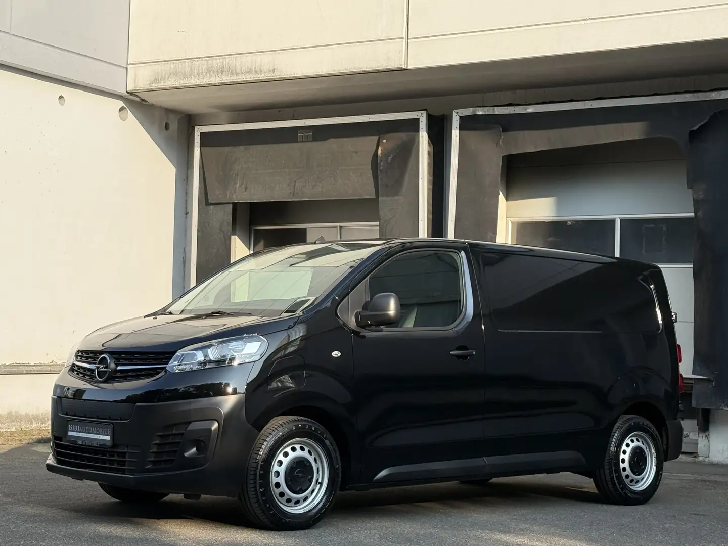 Opel Vivaro -e Edition M L2 Einparkhilfe PDC Tempomat Noir - 2