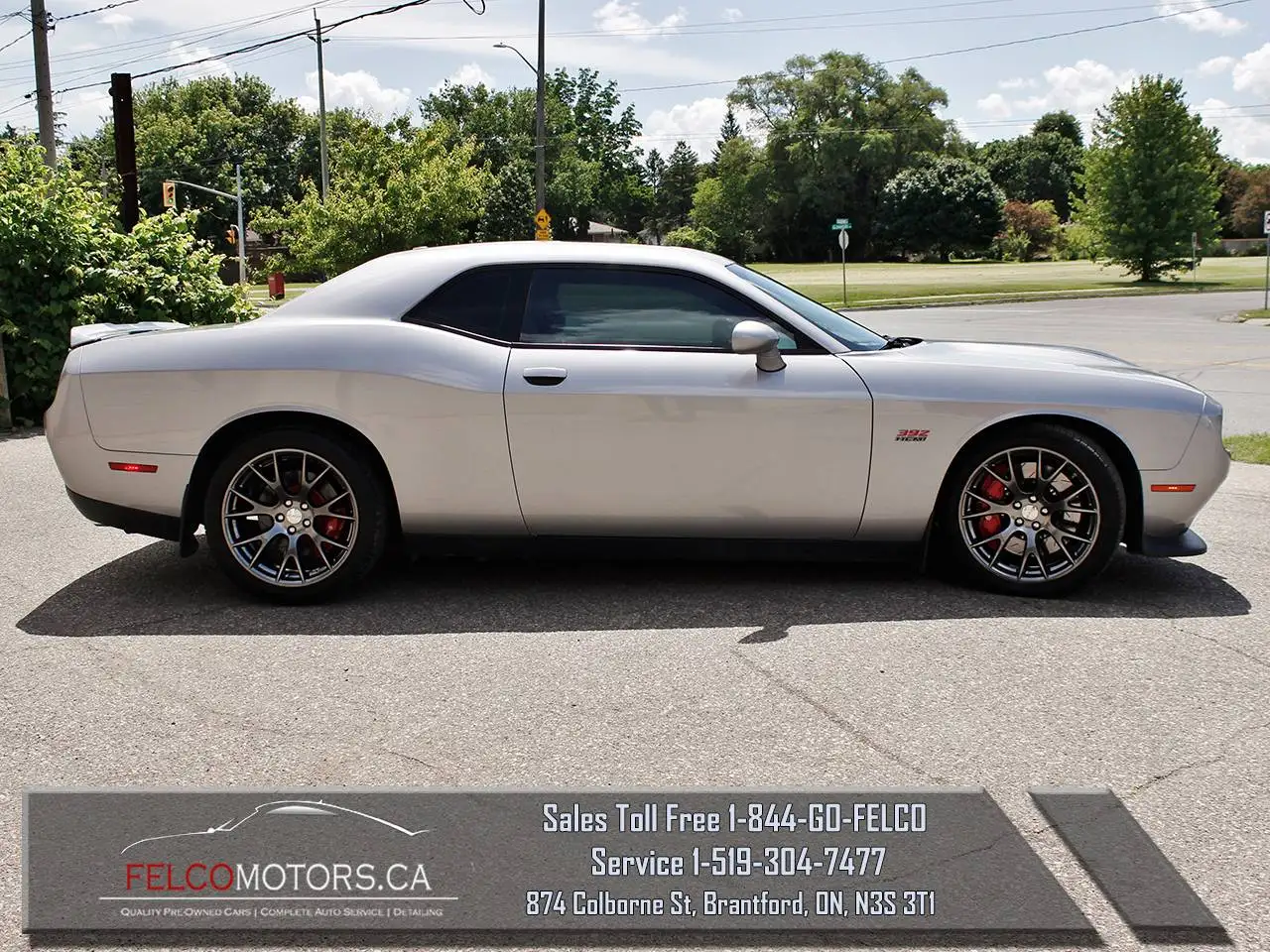 Dodge Challenger снимка Dodge Challenger