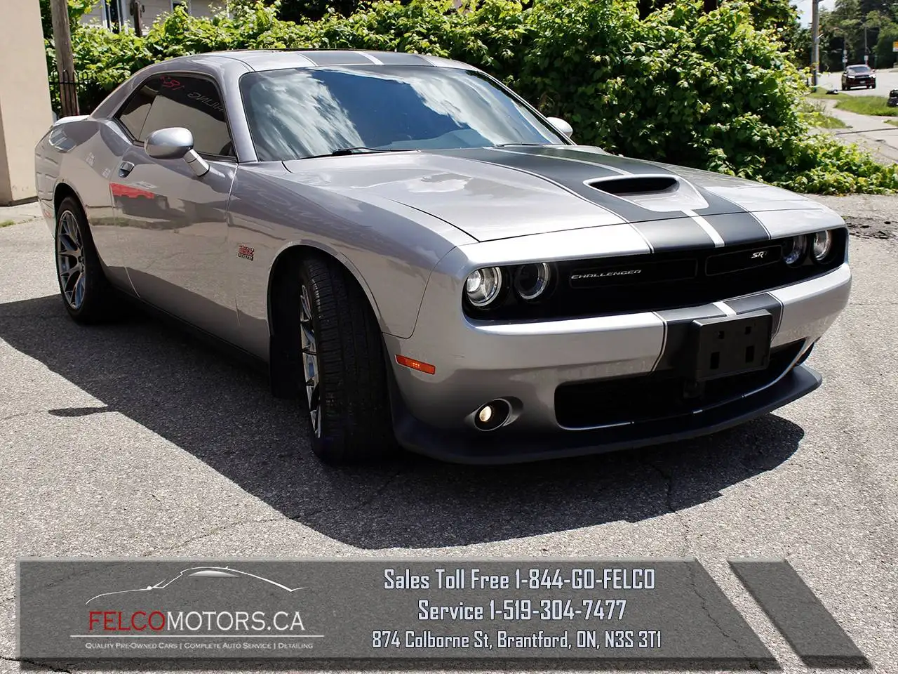 Dodge Challenger снимка Dodge Challenger