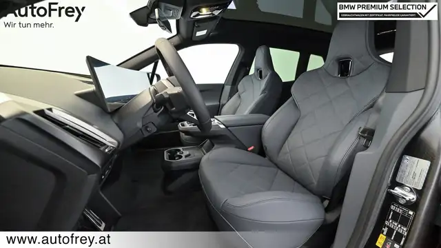 BMW iX M70 Ansicht 11