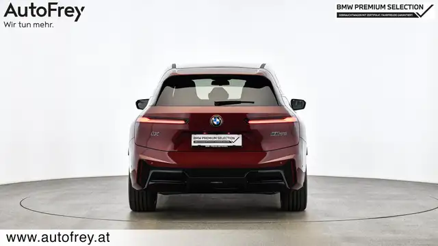 BMW iX M70 Ansicht 2