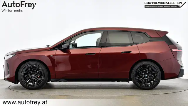 BMW iX M70 Ansicht 3