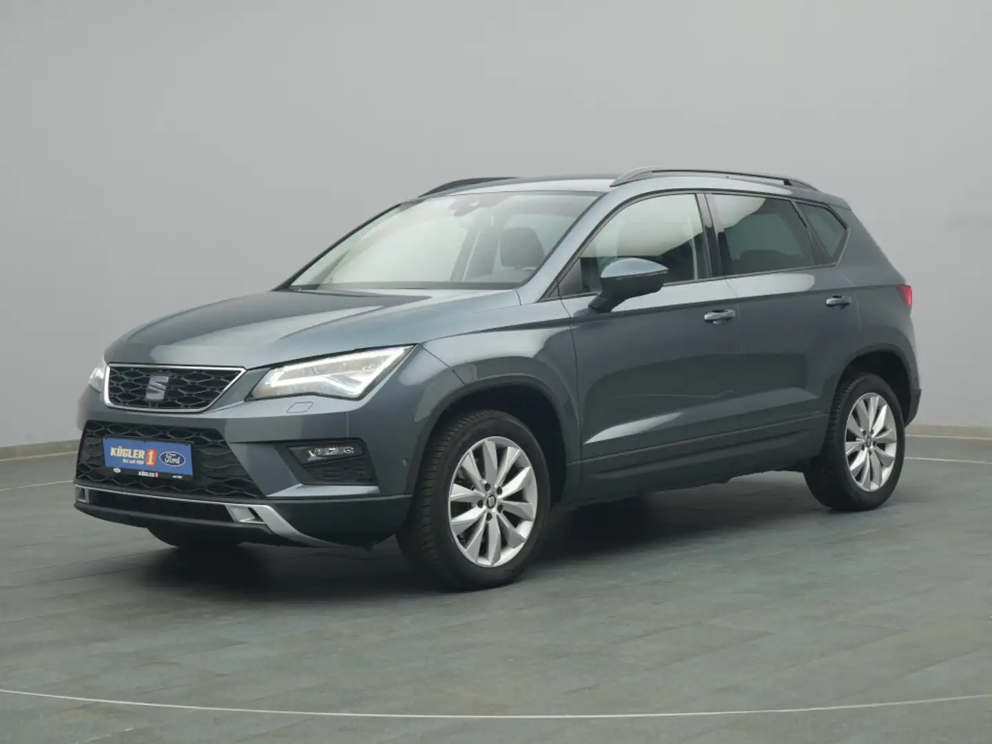 SEAT Ateca Style 149PS Aut./Fahrassist.&Winter-Paket Grijs - 2