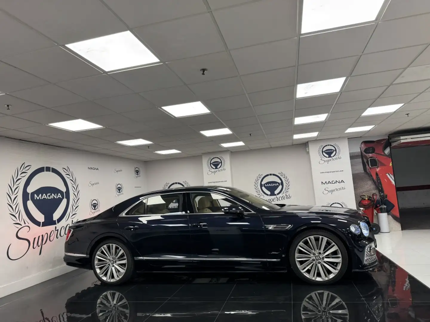 Bentley Flying Spur W12 Mulliner Azul - 2