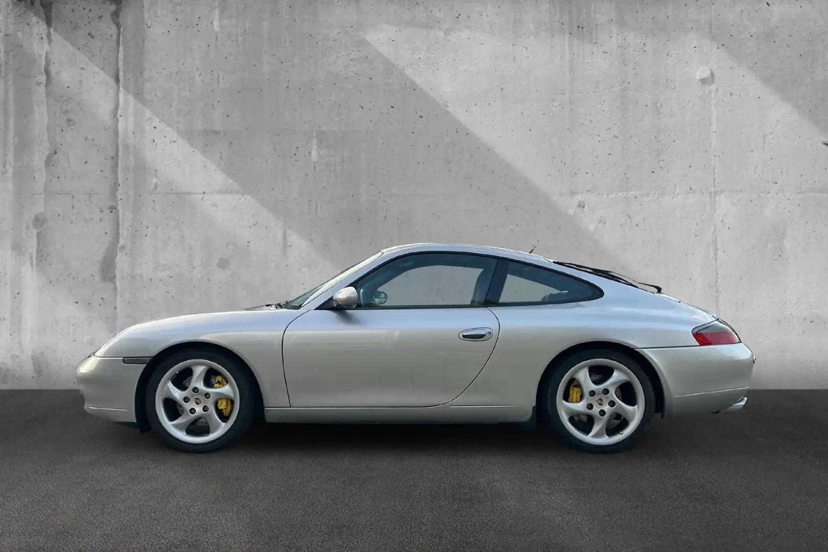 Porsche 996 Carrera Coupé Argent - 2