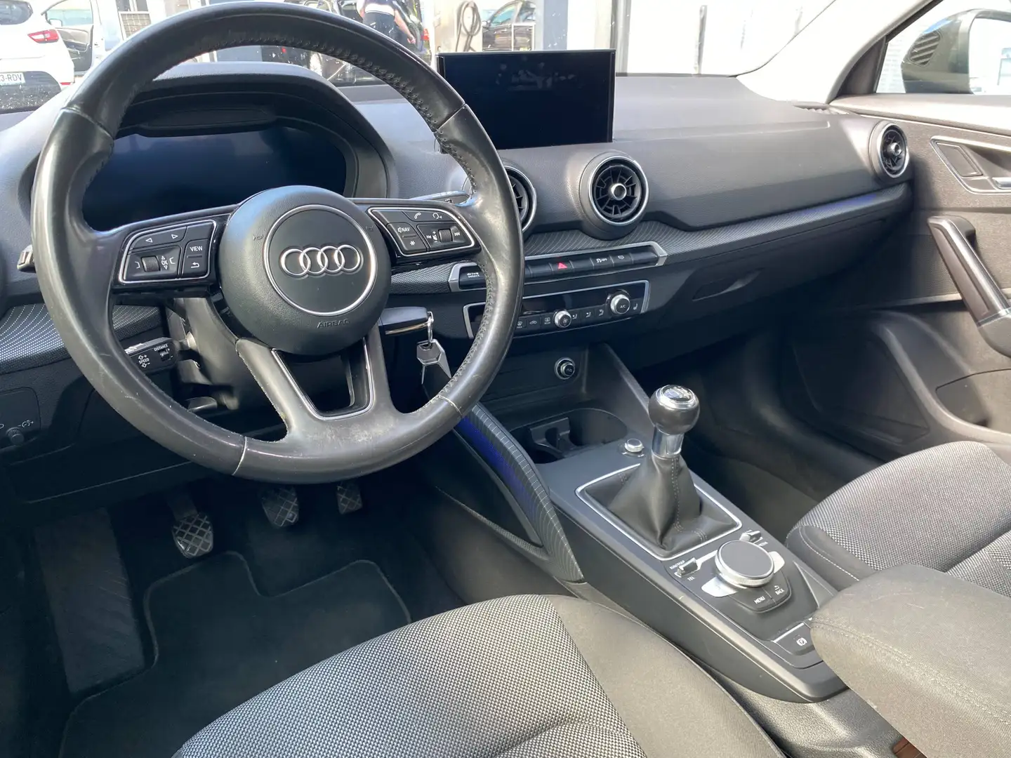 Audi Q2 Q2 1,6 TDI Design Design Schwarz - 2