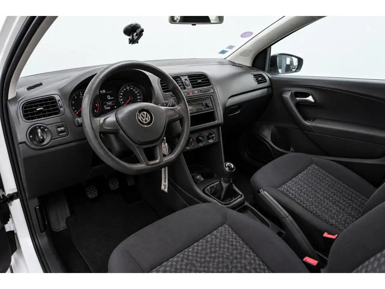 Volkswagen Polo Citadine 3 portes — photo 7
