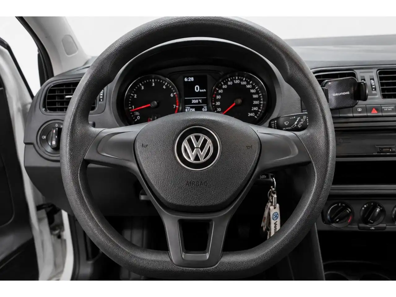 Volkswagen Polo Citadine 3 portes — photo 11