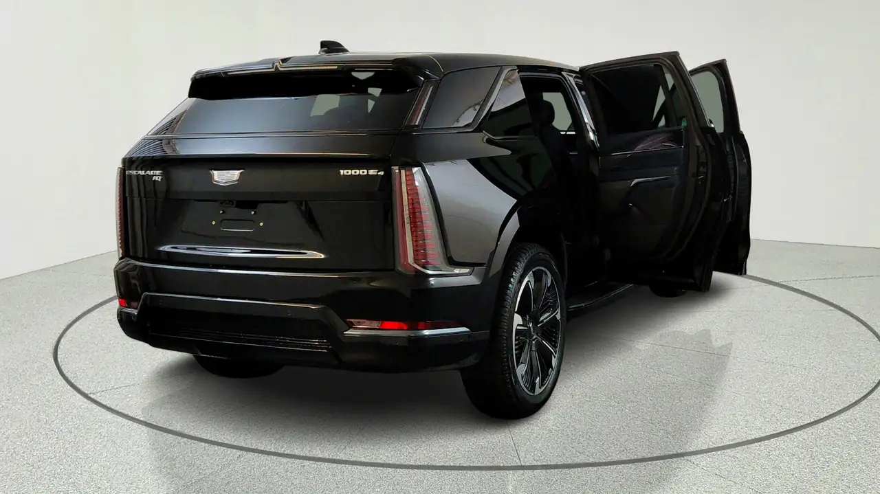 Cadillac Escalade снимка Cadillac Escalade