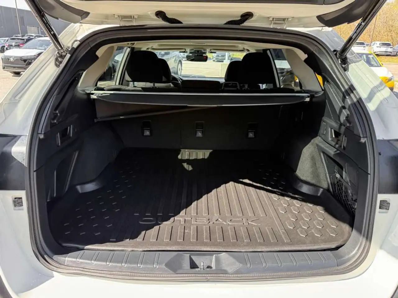 Subaru OUTBACK снимка Subaru OUTBACK