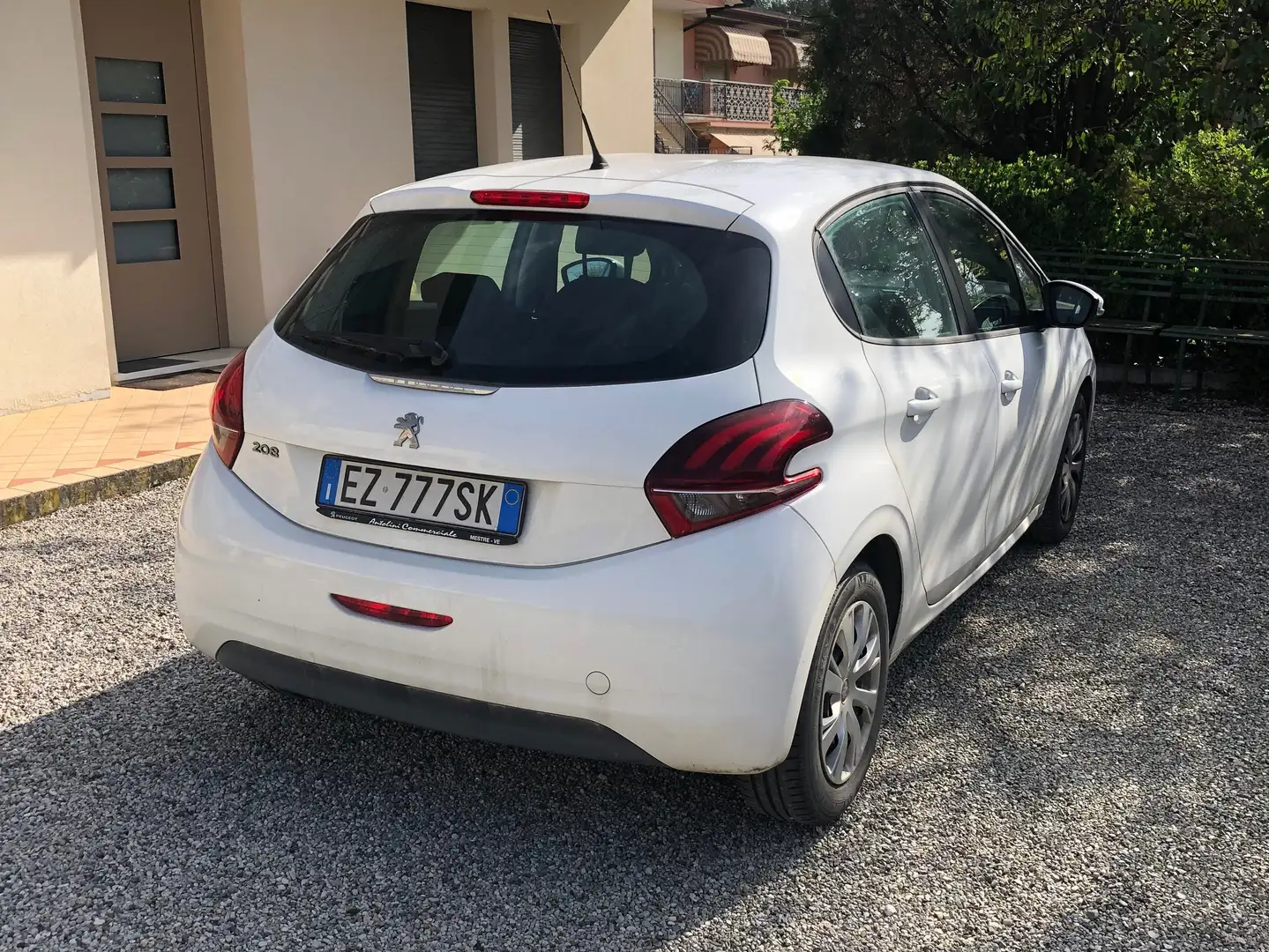 Peugeot 208 208 5p 1.2 puretech Access 82cv Bianco - 2