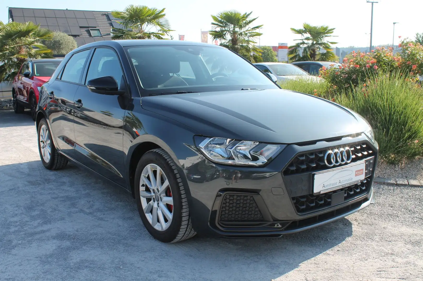 Audi A1 30TFSI S tronic Sportback, Kamera, Navi, SHZ Grau - 1