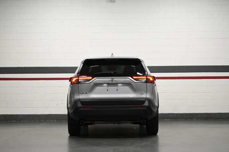 2024 Toyota RAV4 LE No Accident Radar Cruise Lane Assist Blind Spo