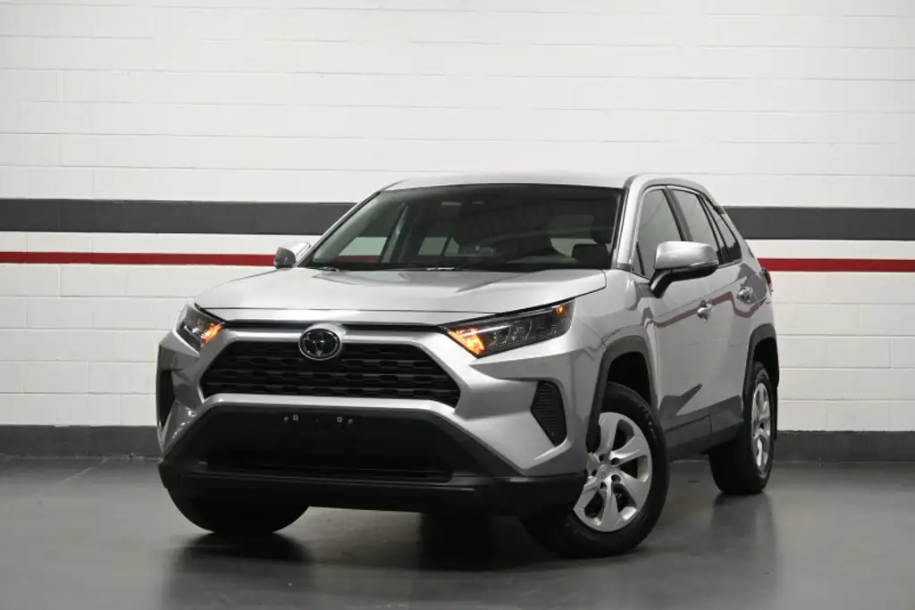 2024 Toyota RAV4 LE No Accident Radar Cruise Lane Assist Blind Spo
