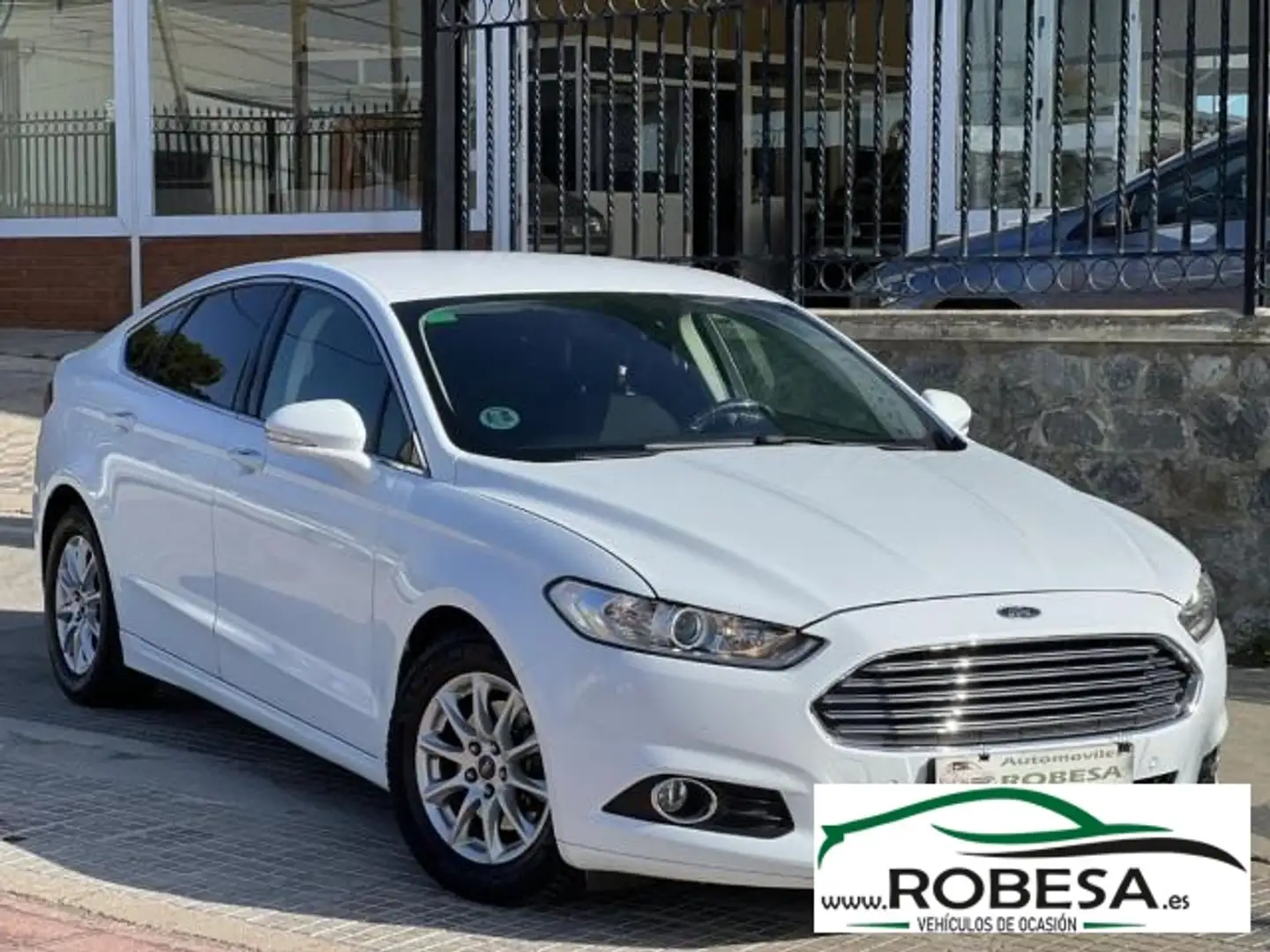 Ford Mondeo 2.0TDCI Business 150 Blanc - 1