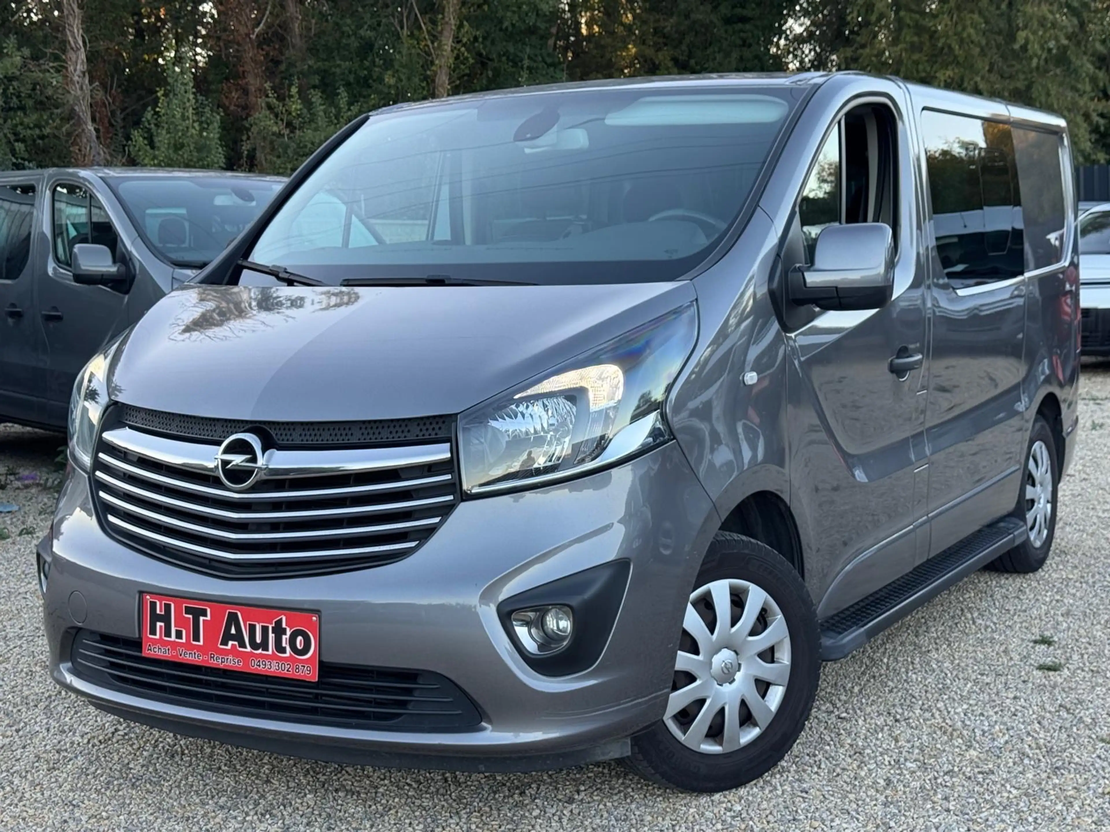 Opel Vivaro 1.6 CDTi/Etat neuf/Utilitaire 5 places/Double cabine/Euro6b/Garantie 1an