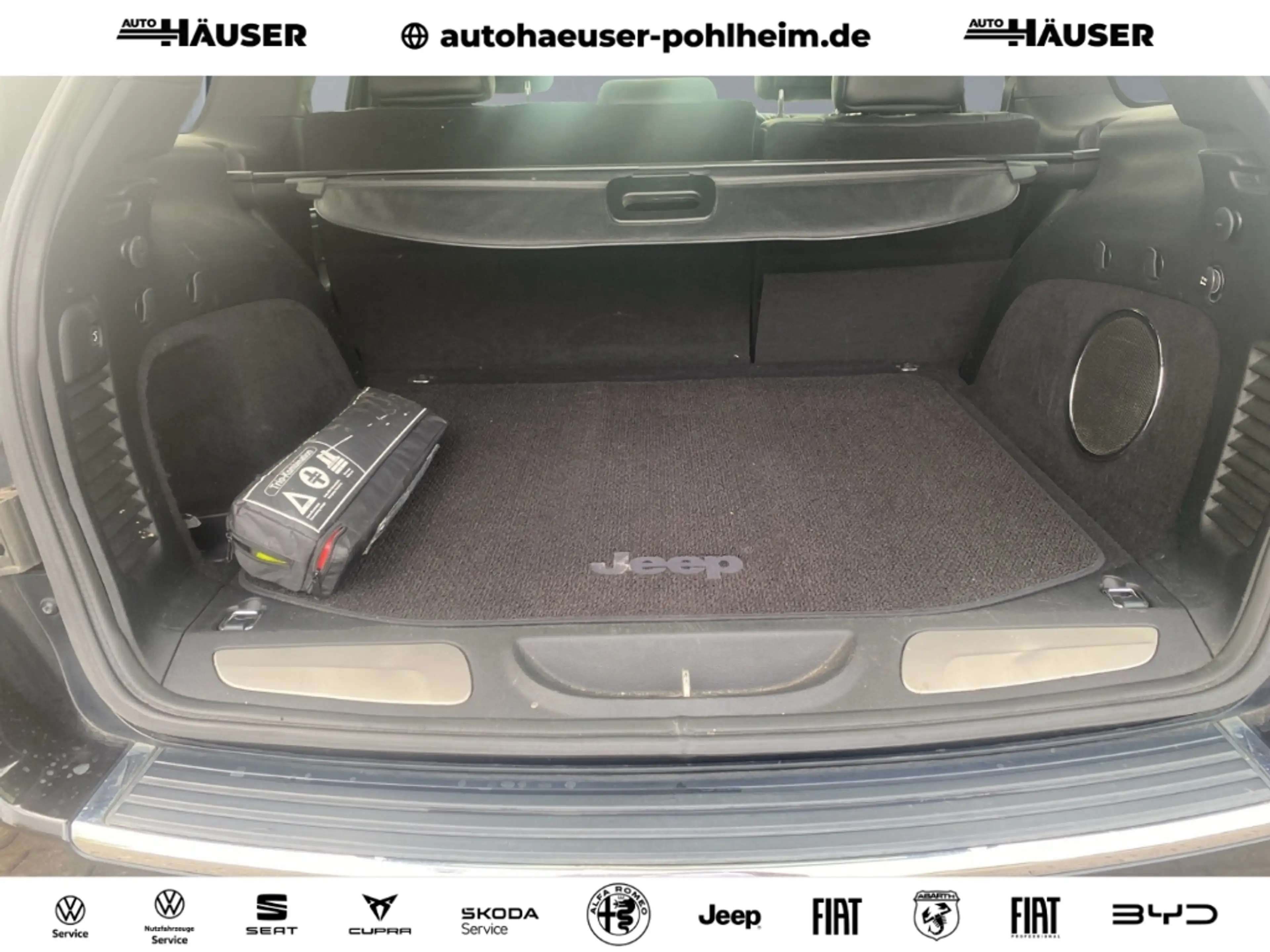 Jeep Grand Cherokee 3.0 CRD Summit PANO EL. HECKKL. H&K BI-XENON KAMER — photo 8