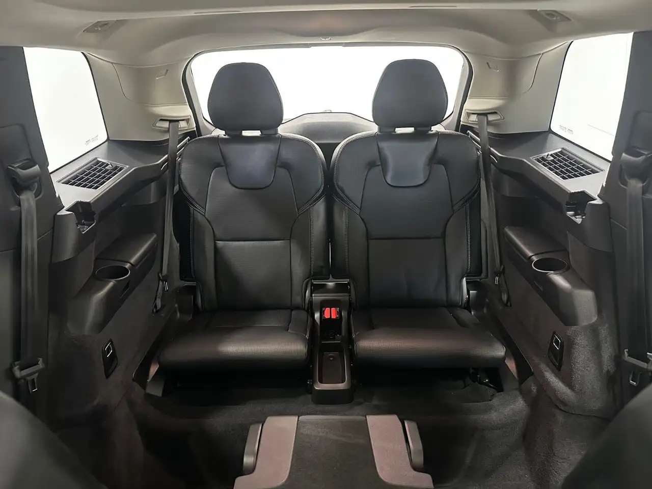 Volvo XC90 снимка Volvo XC90