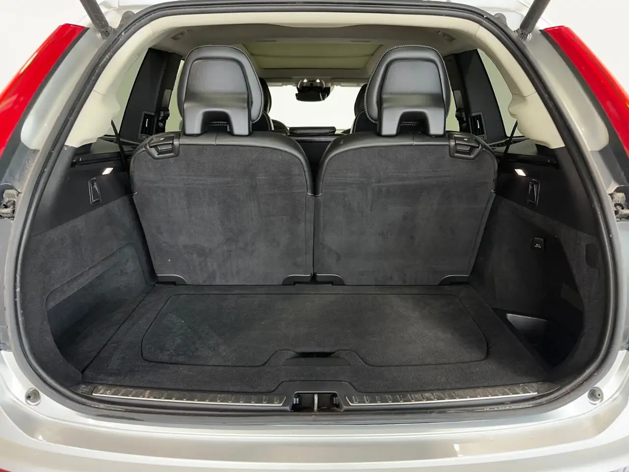 Volvo XC90 снимка Volvo XC90