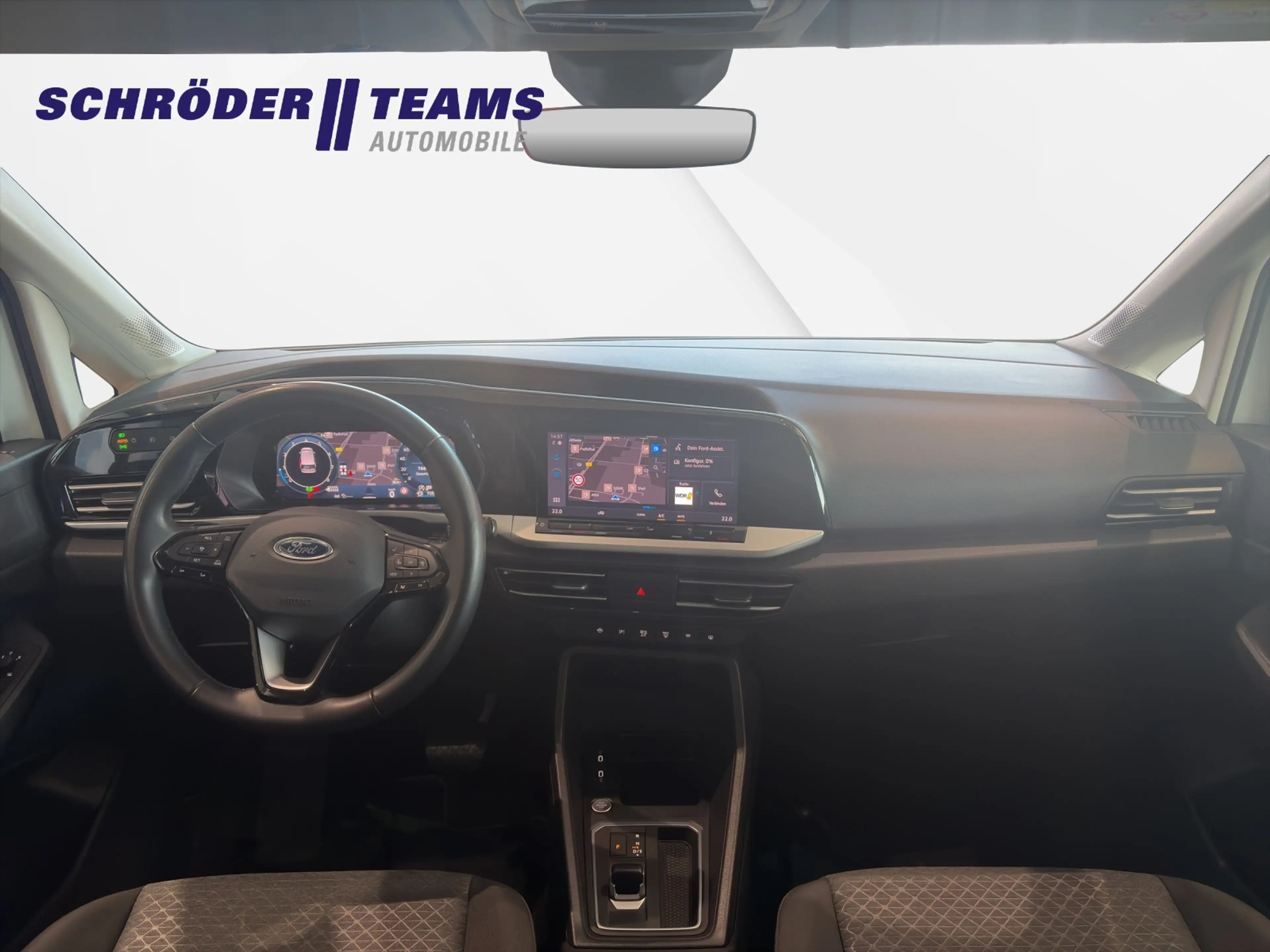 Ford Grand Tourneo Connect (CFJ)(2022->) Titanium — photo 9