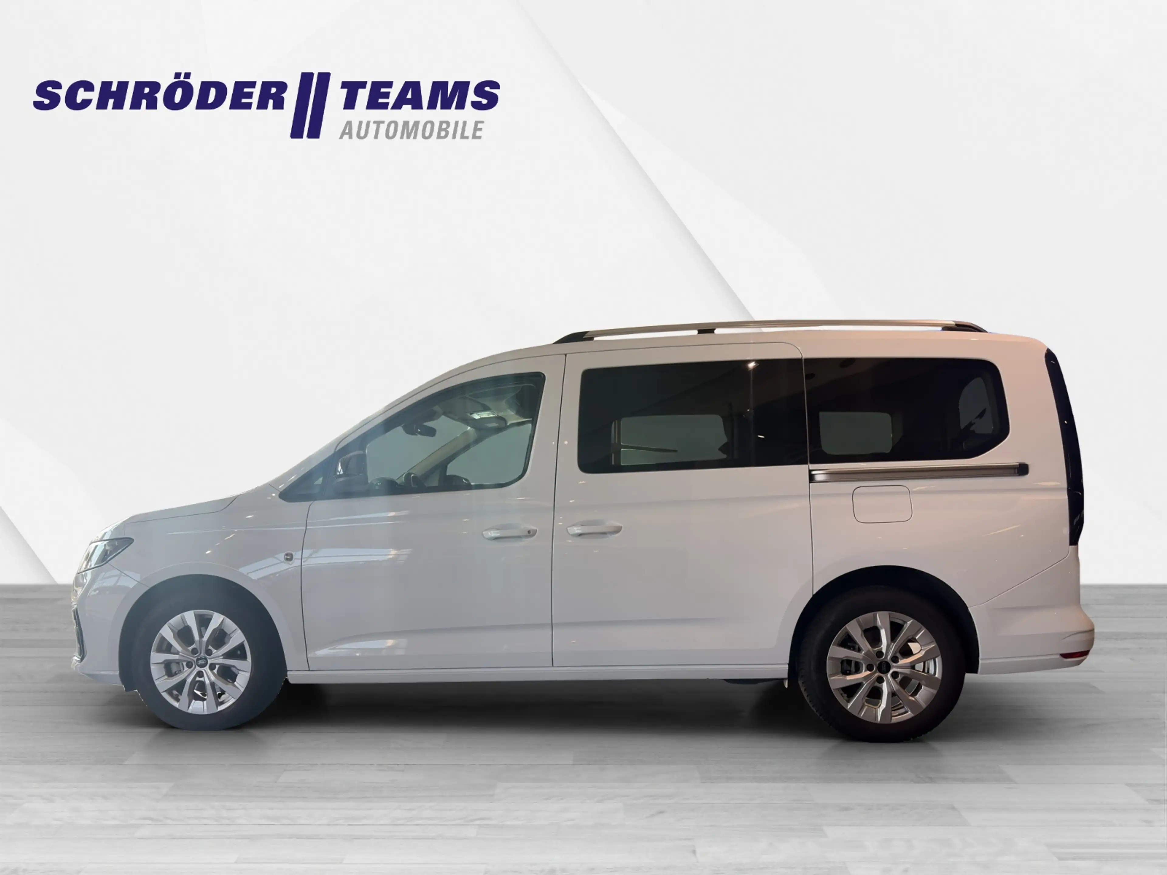 Ford Grand Tourneo Connect (CFJ)(2022->) Titanium — photo 7
