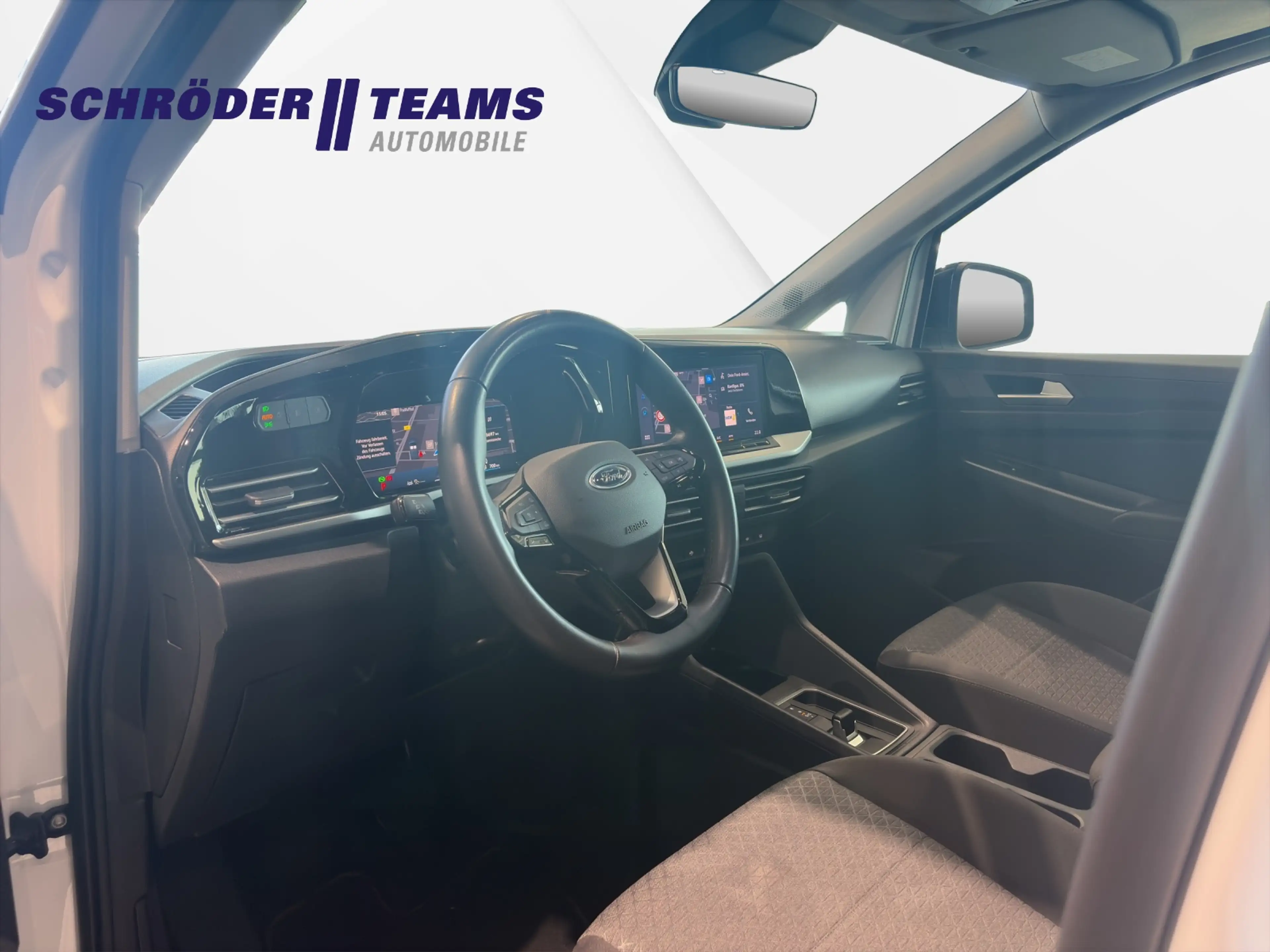 Ford Grand Tourneo Connect (CFJ)(2022->) Titanium — photo 11