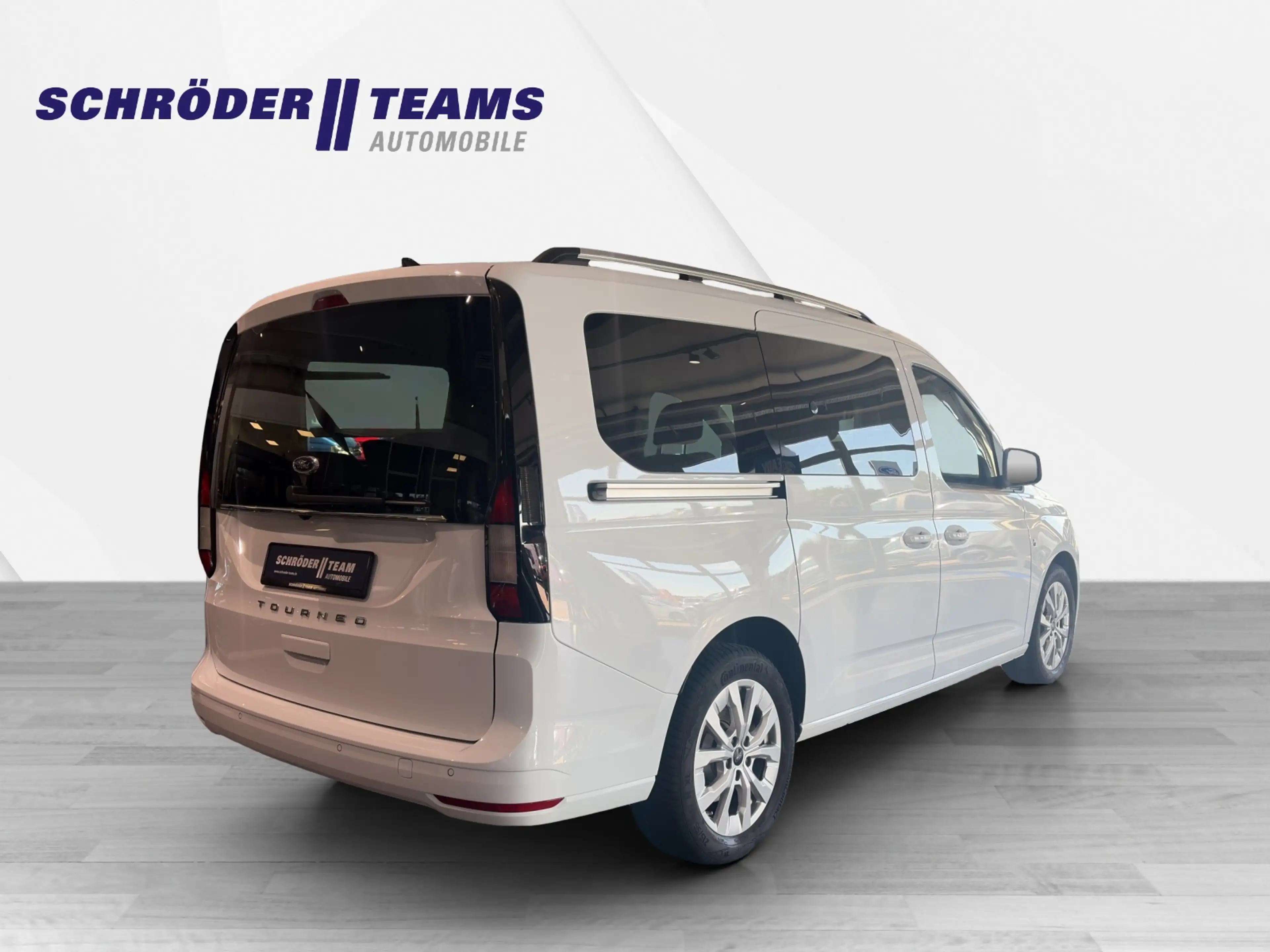 Ford Grand Tourneo Connect (CFJ)(2022->) Titanium — photo 6