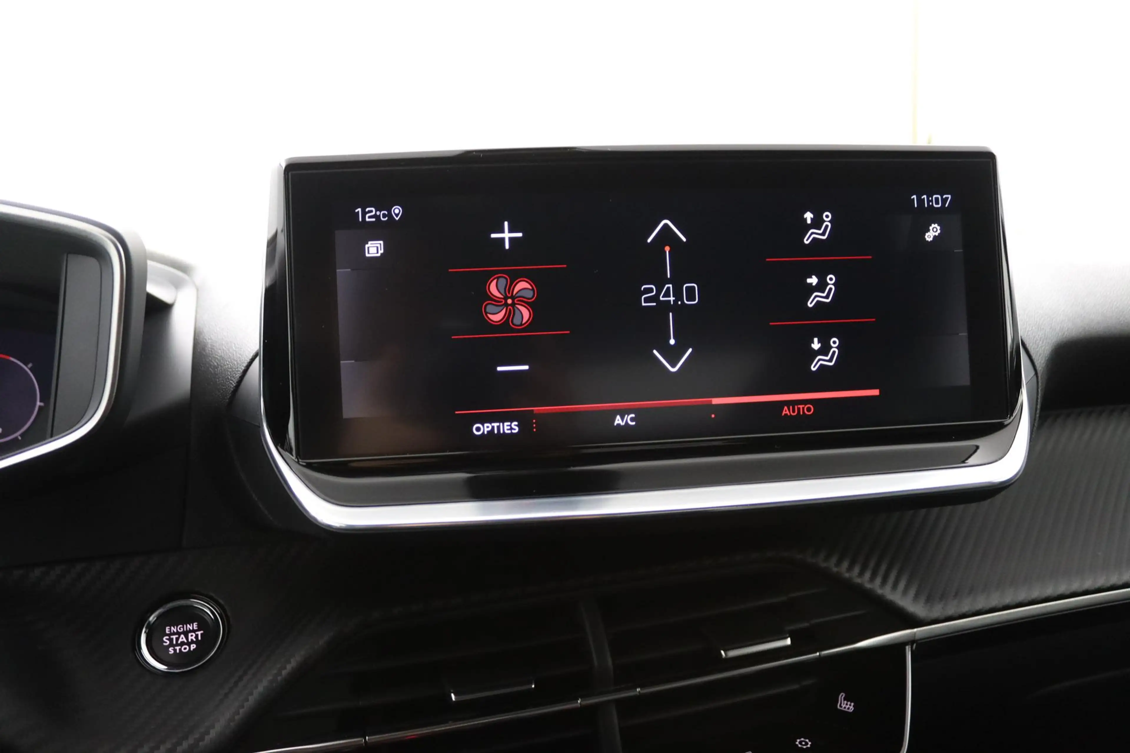 Peugeot 2008 1.2 PureTech Allure*ACC*ECC*NAVI*CAM*LED*AUT*VOL* — photo 40
