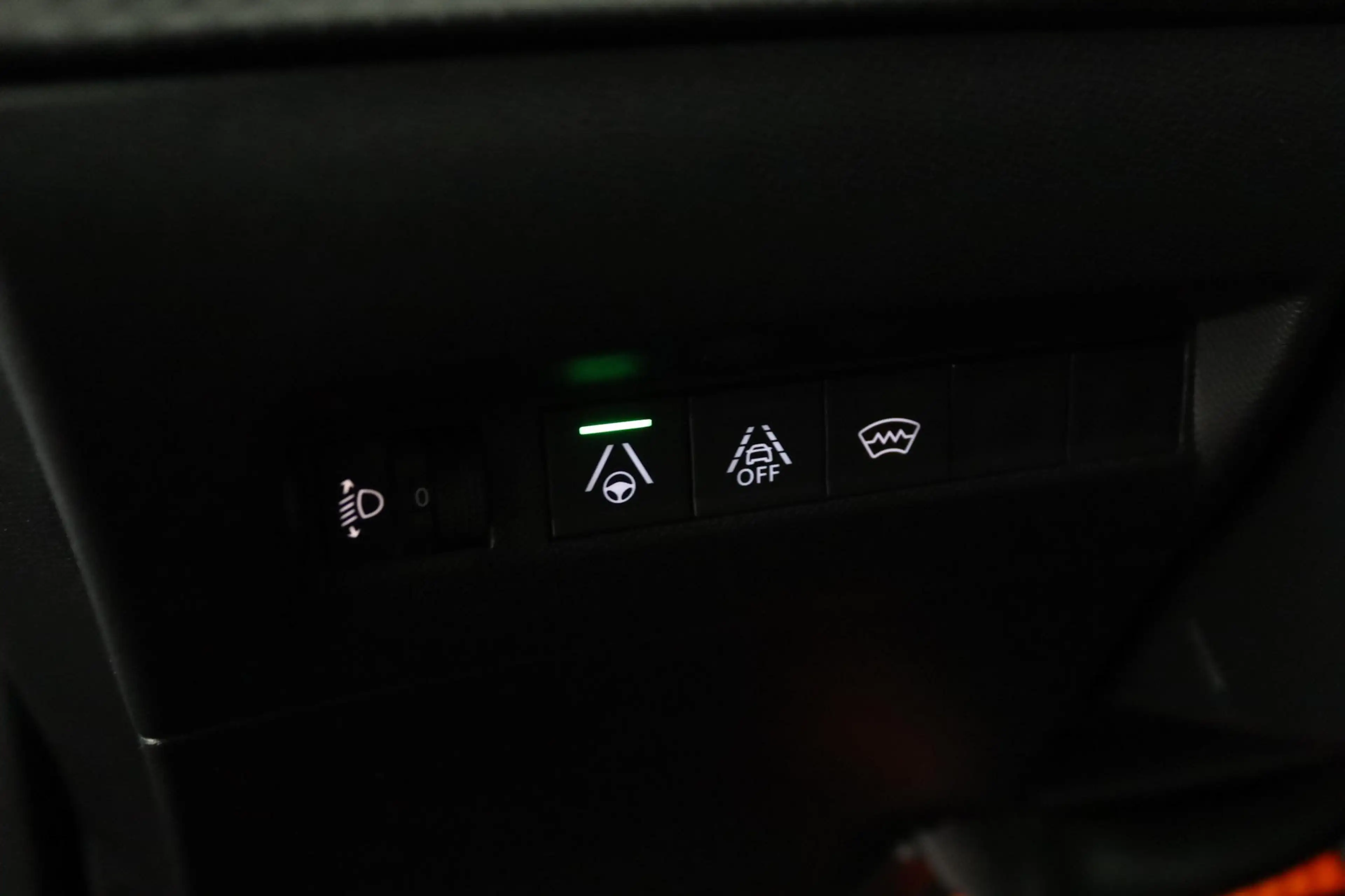 Peugeot 2008 1.2 PureTech Allure*ACC*ECC*NAVI*CAM*LED*AUT*VOL* — photo 27