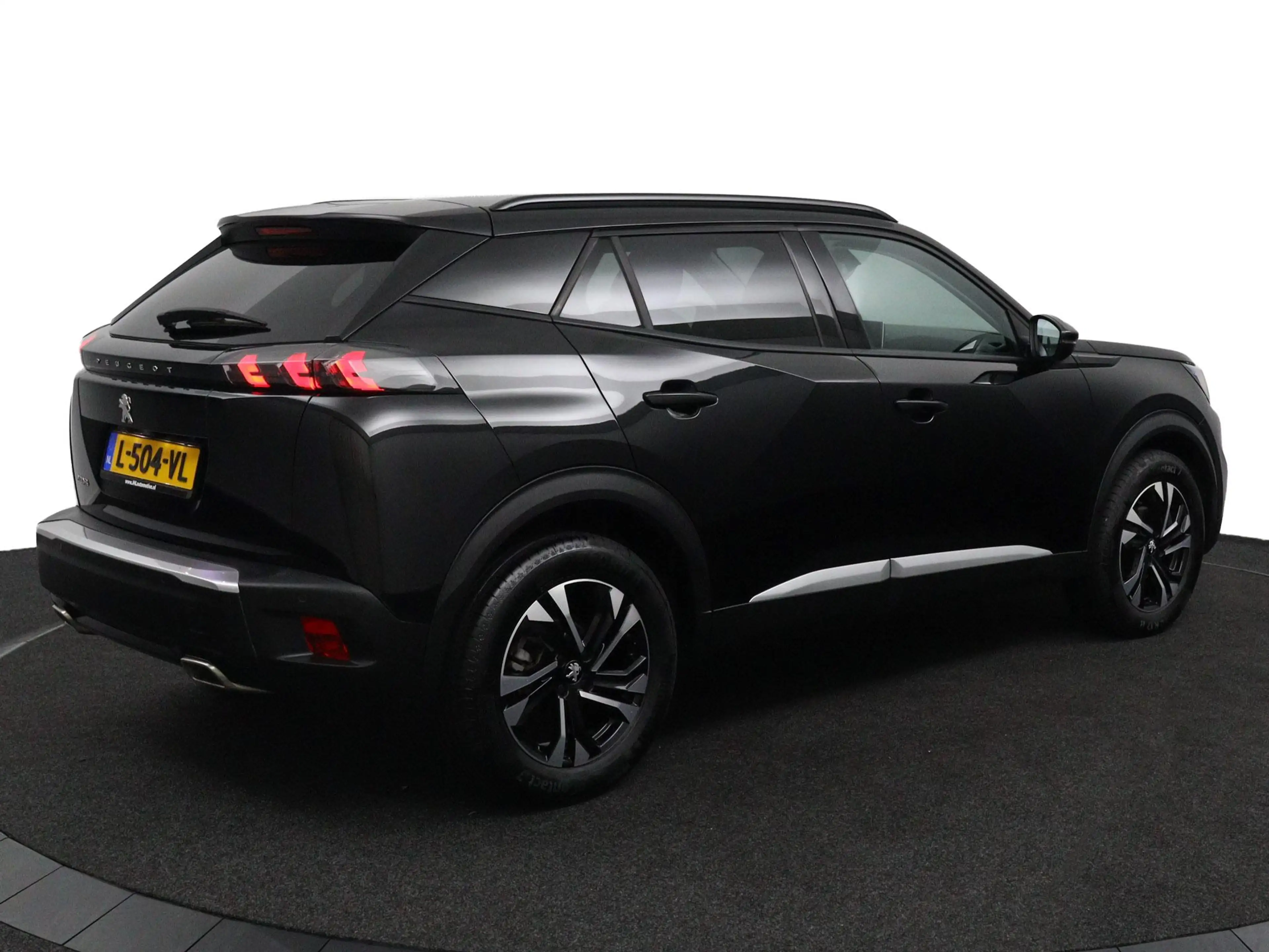 Peugeot 2008 1.2 PureTech Allure*ACC*ECC*NAVI*CAM*LED*AUT*VOL* — photo 3