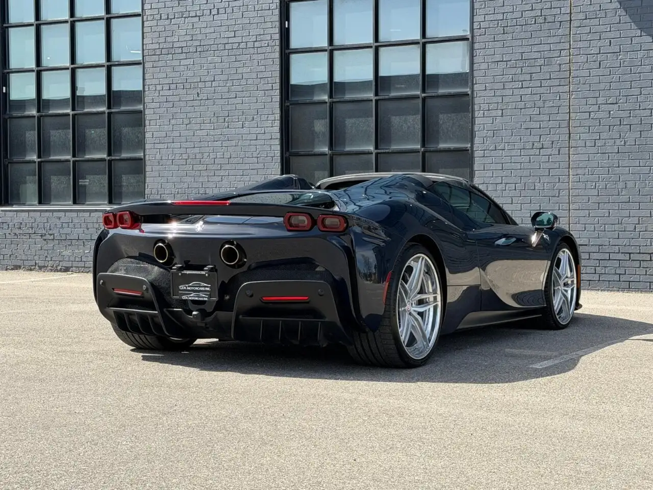 Ferrari SF90 Spider снимка Ferrari SF90 Spider