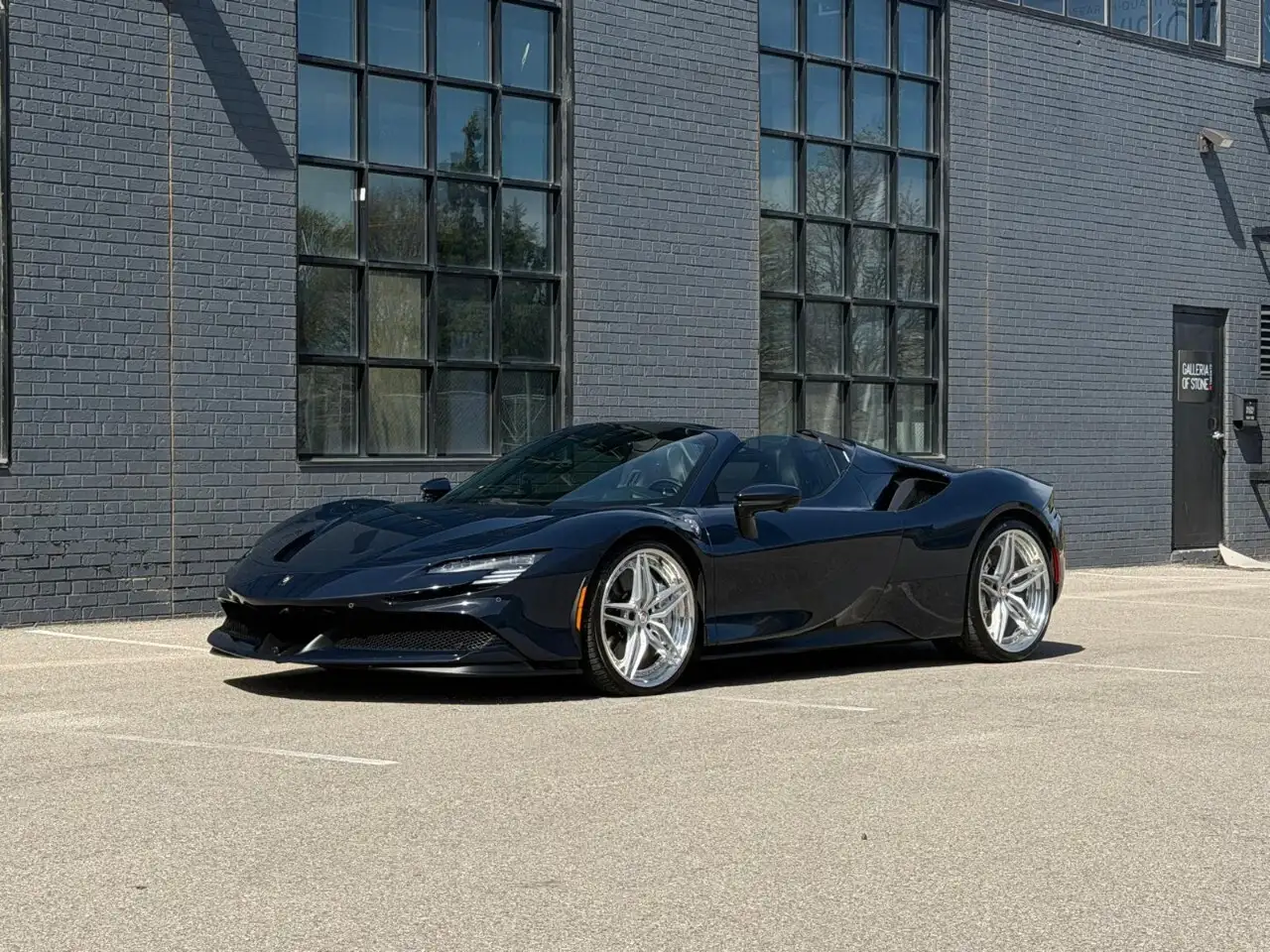 Ferrari SF90 Spider снимка Ferrari SF90 Spider